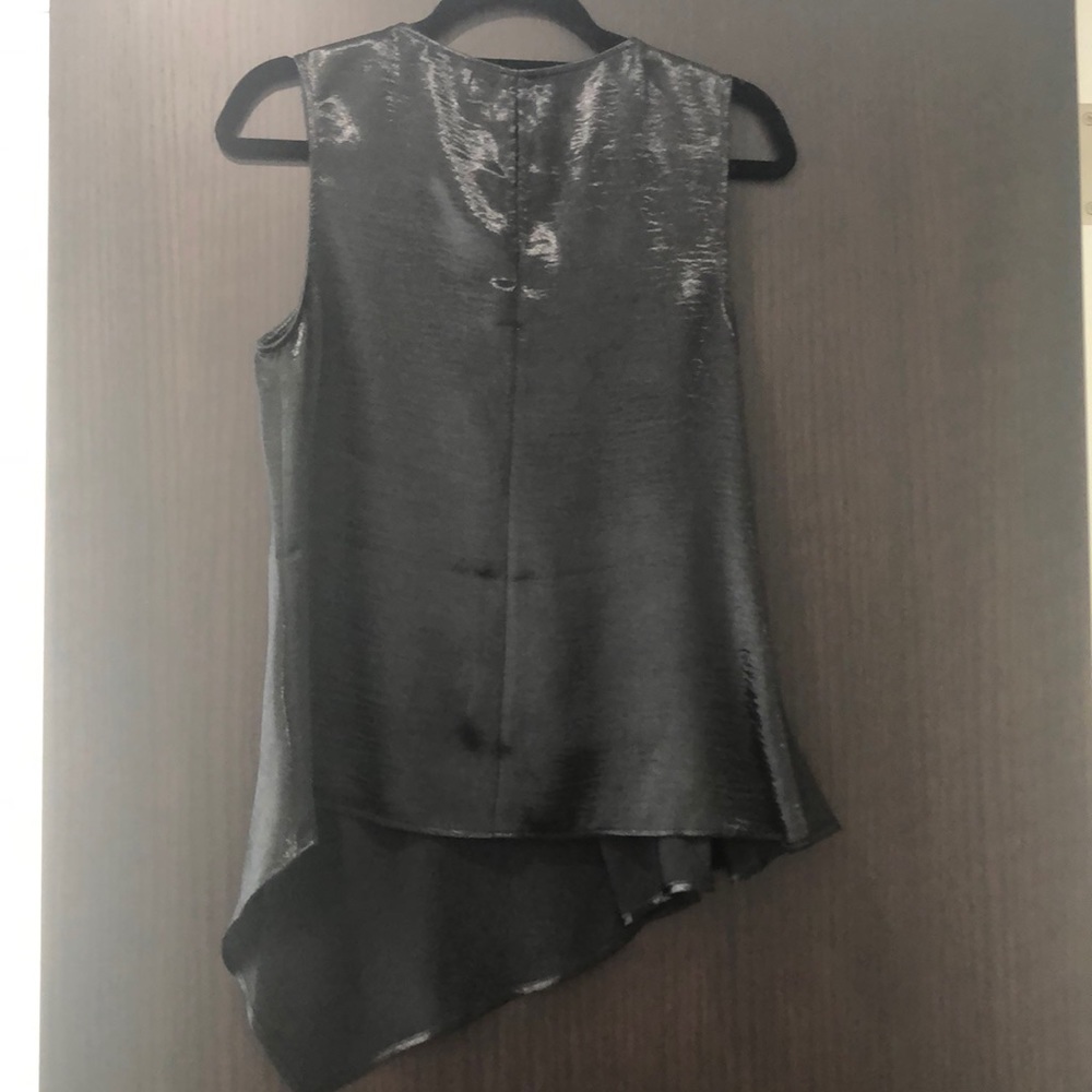 Express Top - Picture 2 of 8